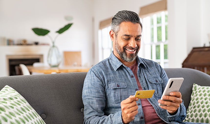 Prepaid Debit Card Provider Improves CX and Cuts Handling Time by 25%