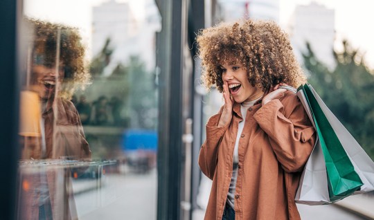 2025 Outlook | Retail : The Year for Hyperpersonalization, Mobile-Centricity, and Seamless...