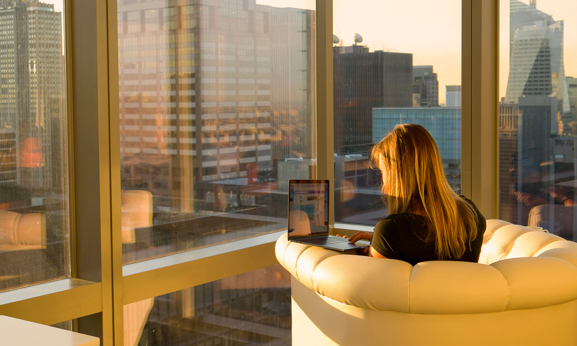 How airlines and hotels can arrive ahead of time